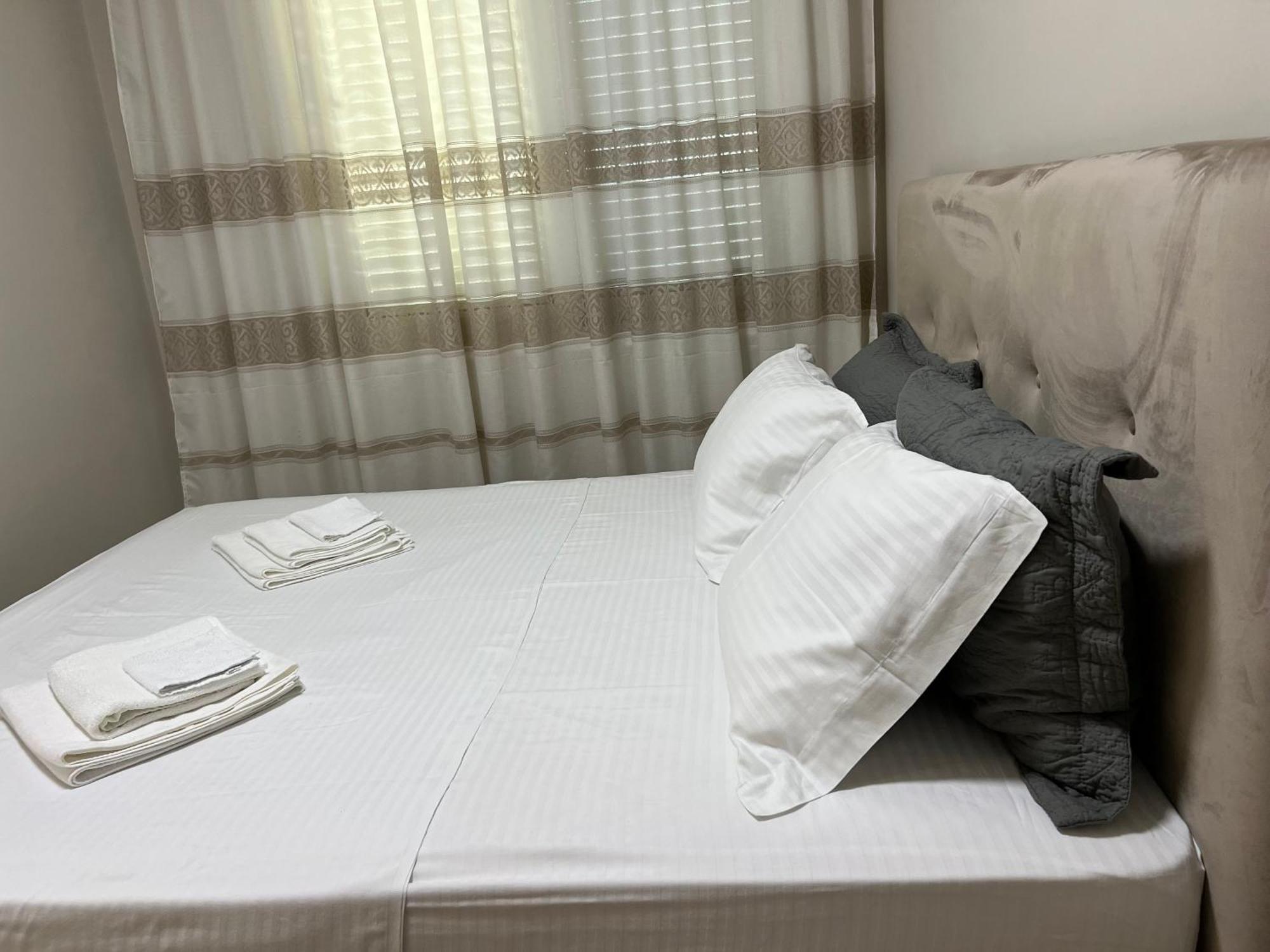 טיראנה Center View Luxury Apartment מראה חיצוני תמונה