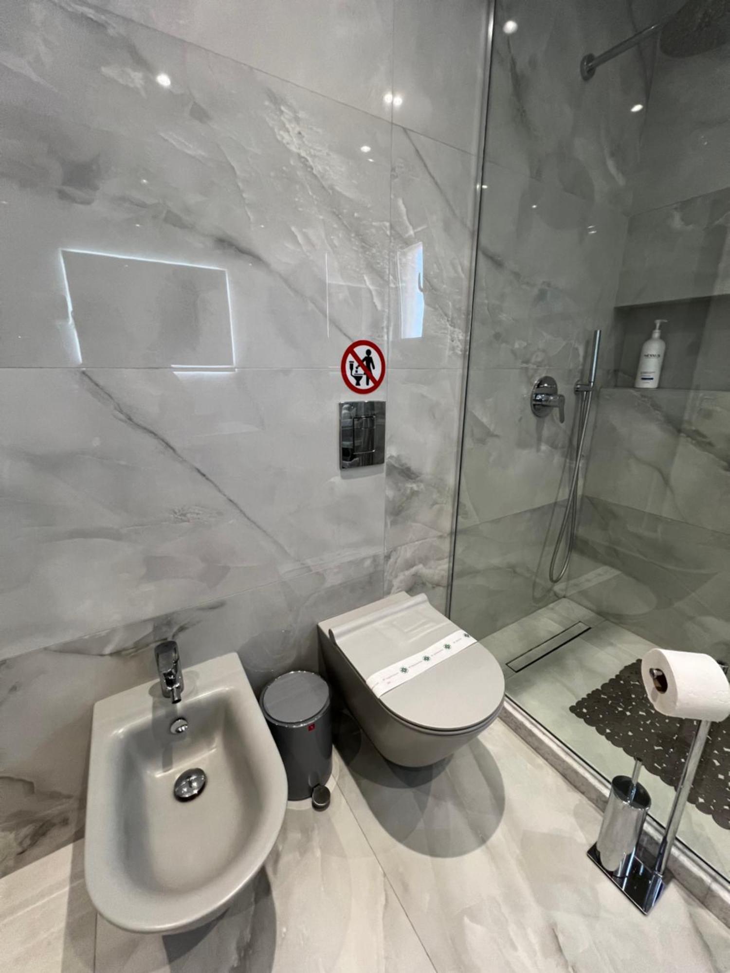 טיראנה Center View Luxury Apartment מראה חיצוני תמונה