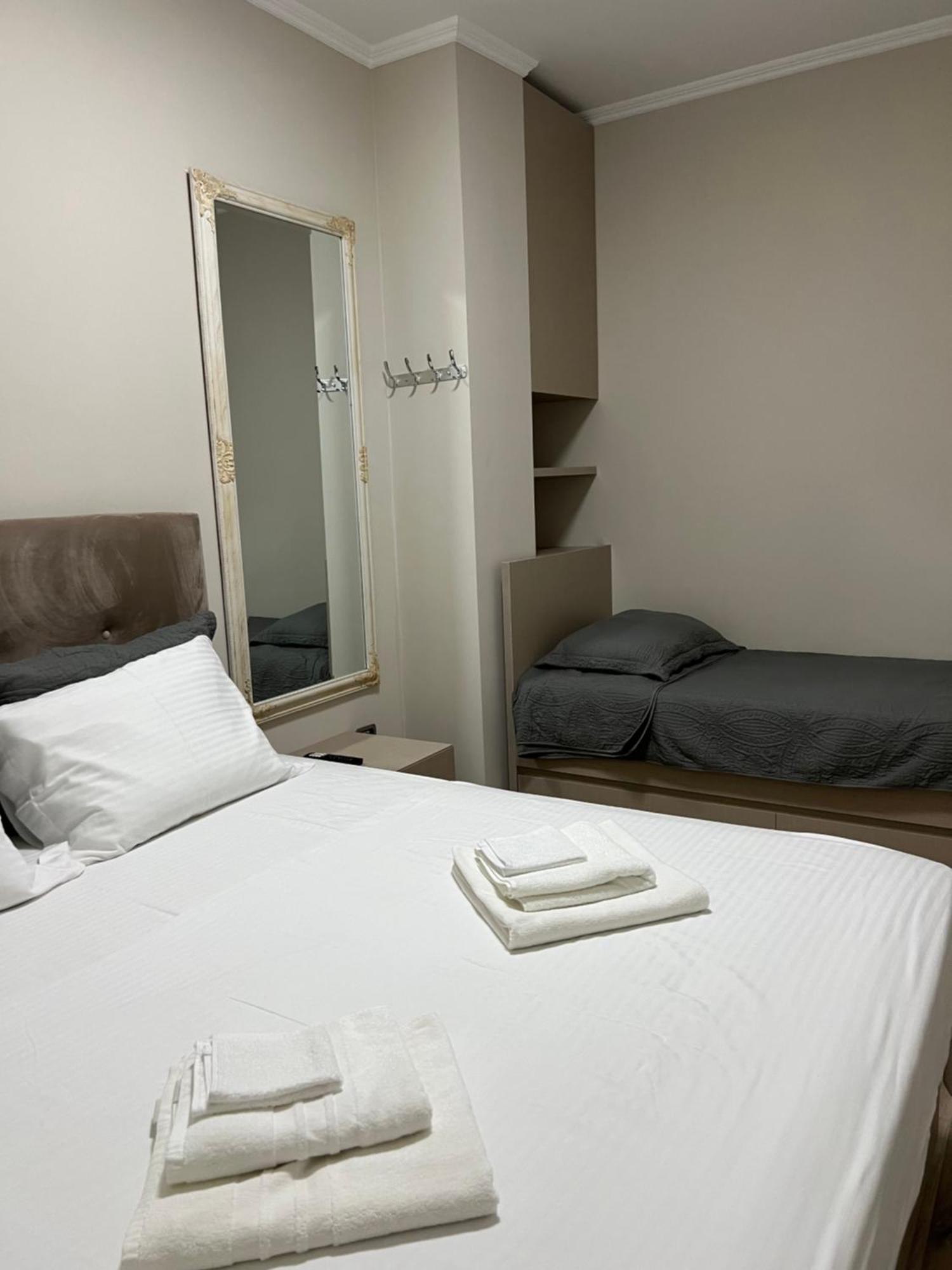 טיראנה Center View Luxury Apartment מראה חיצוני תמונה