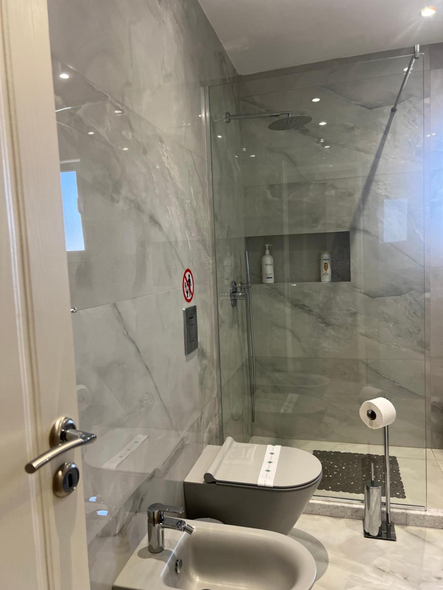 טיראנה Center View Luxury Apartment מראה חיצוני תמונה